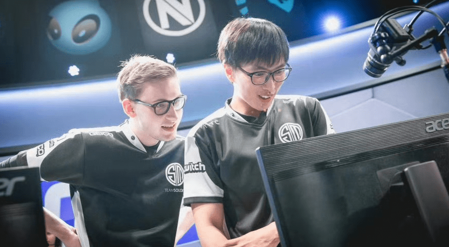 TSM轻取FPX,Viper操刀奇招英雄翻盘宿命之战成都决赛之夜,技惊四座 TSM轻取FPX,Viper操刀奇招英雄翻盘宿命之战成都决赛之夜,技惊四座