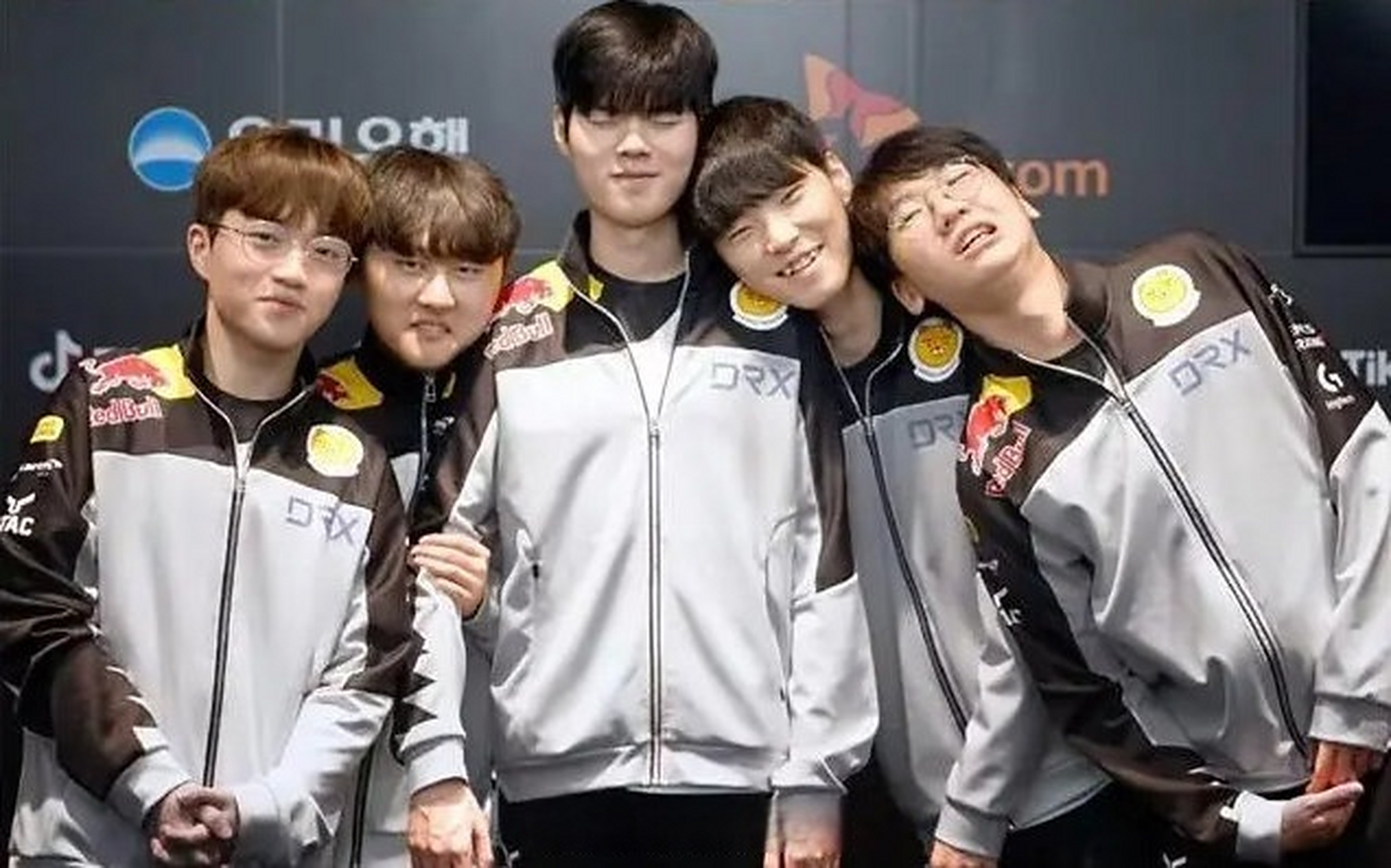 IG横扫DRX,Deft完成史诗逆转强强对话淘汰赛,引爆全场热议 IG横扫DRX,Deft完成史诗逆转强强对话淘汰赛,引爆全场热议