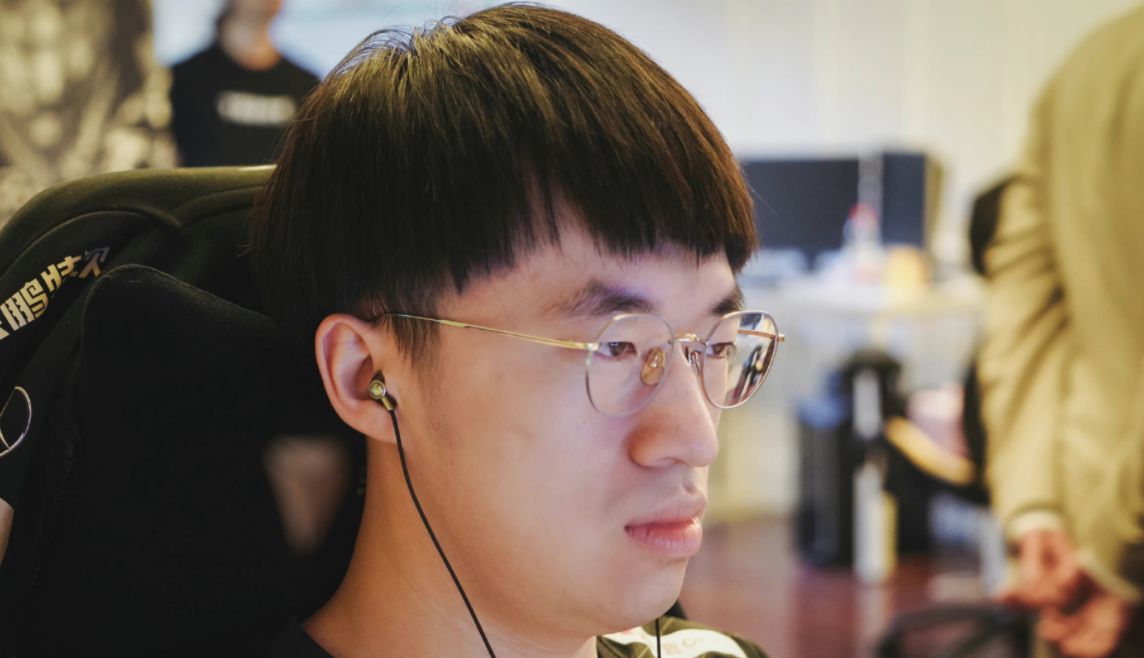 开云体育app-PSG力克V5，Oner极限生还后反打鏖战多局成都决赛之夜，技惊四座