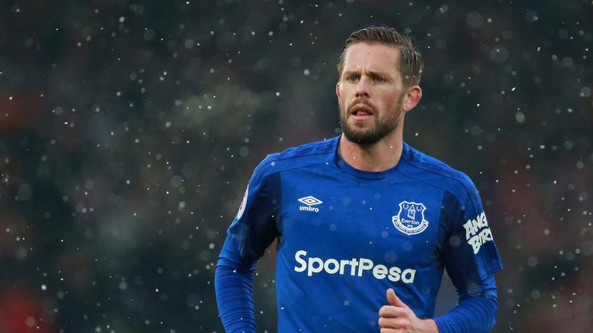 开云体育在线-铁闸与神针，当塞维利亚封锁瑞典，卡塞米罗在沉默中接管了世界的喧哗