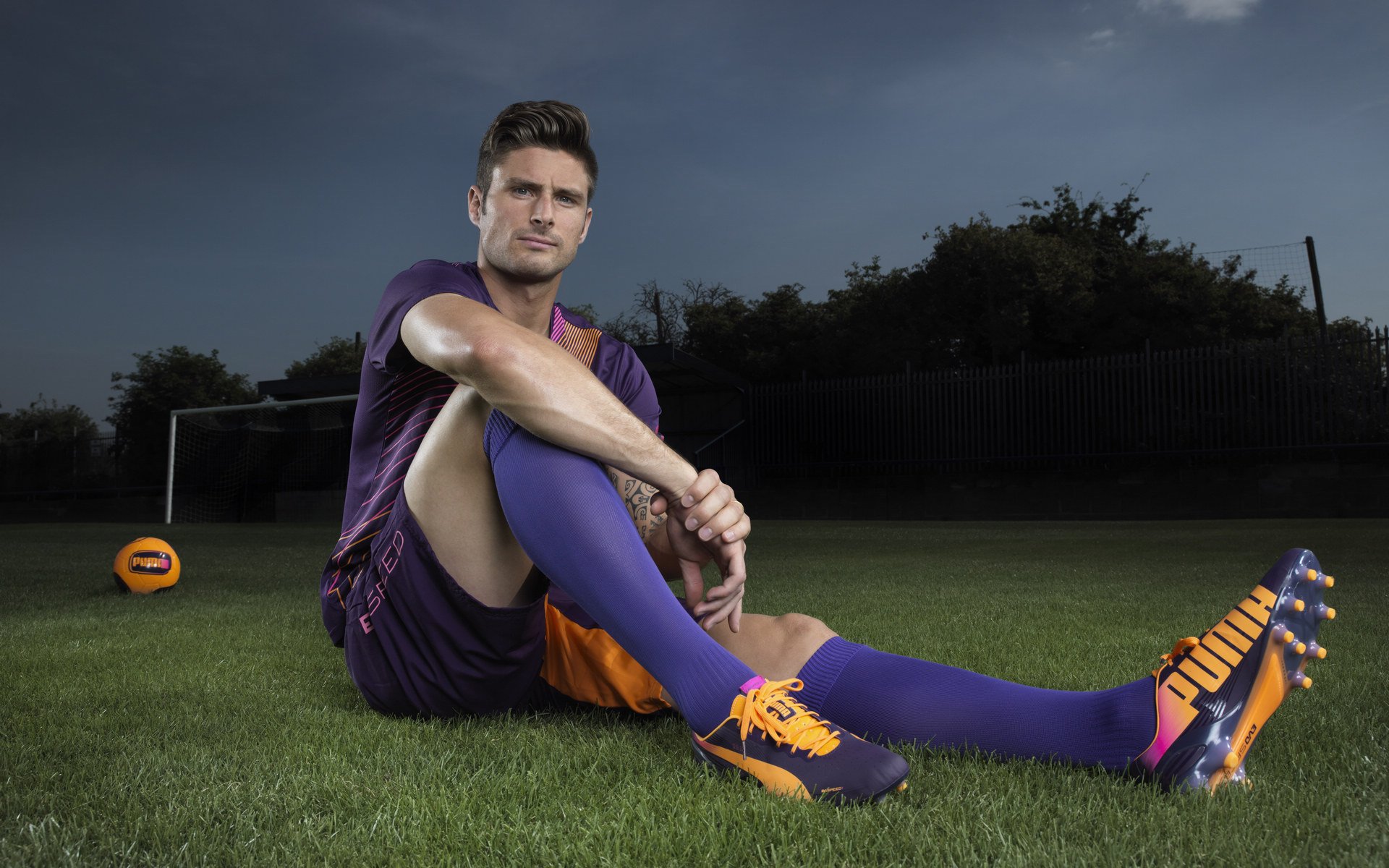 开云体育官网-奥运关键战封神！阿克化身全能战神，国际米兰体系下的非典型英雄